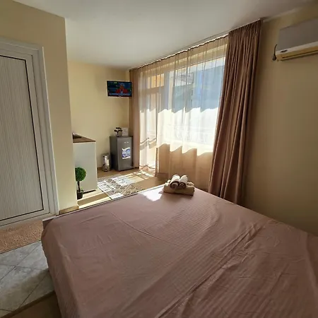 Квартири Сън Guest house *