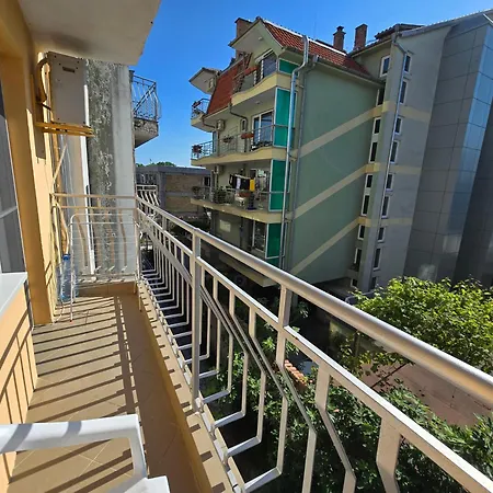 Guest house Квартири Сън Nesebar